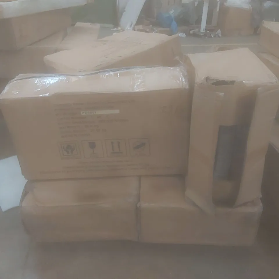 PALLET OF ASSORTED INCOMPLETE OUTDOOR RATTAN FURNITURE SET PARTS AND PIECES 