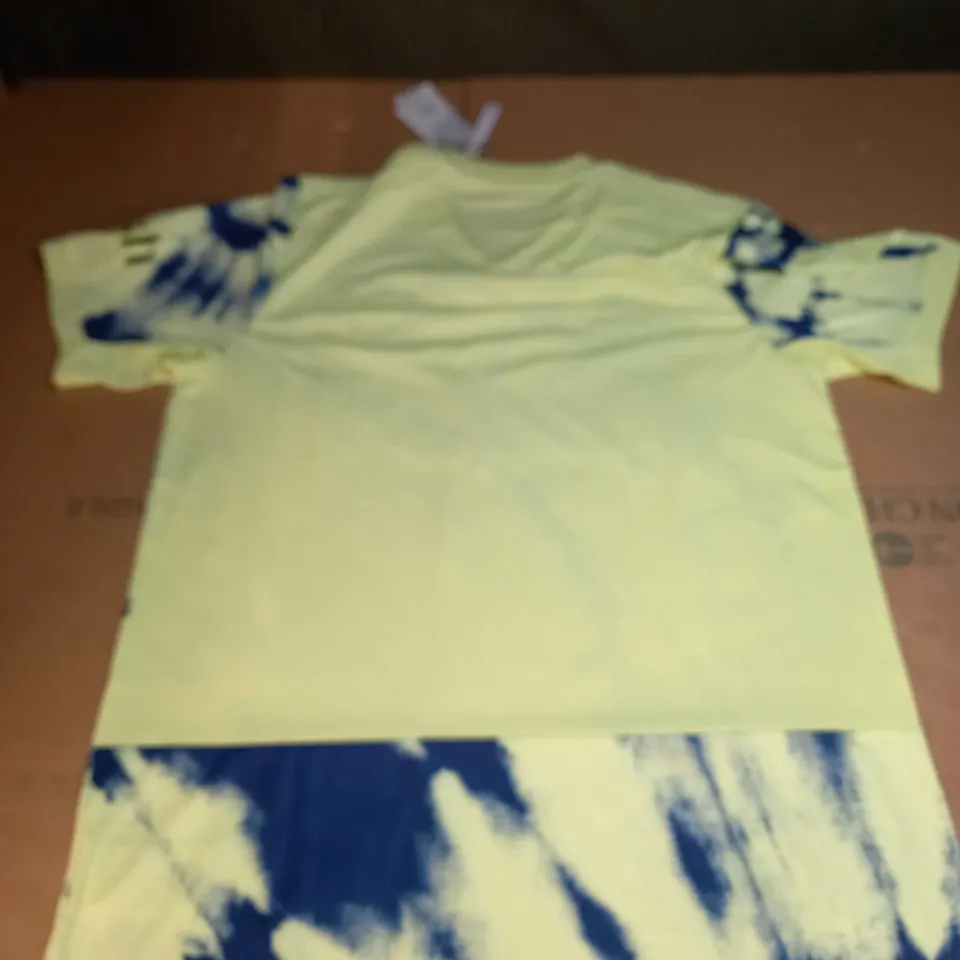 LEEDS UNITED FC AWAY SHIRT SIZE M