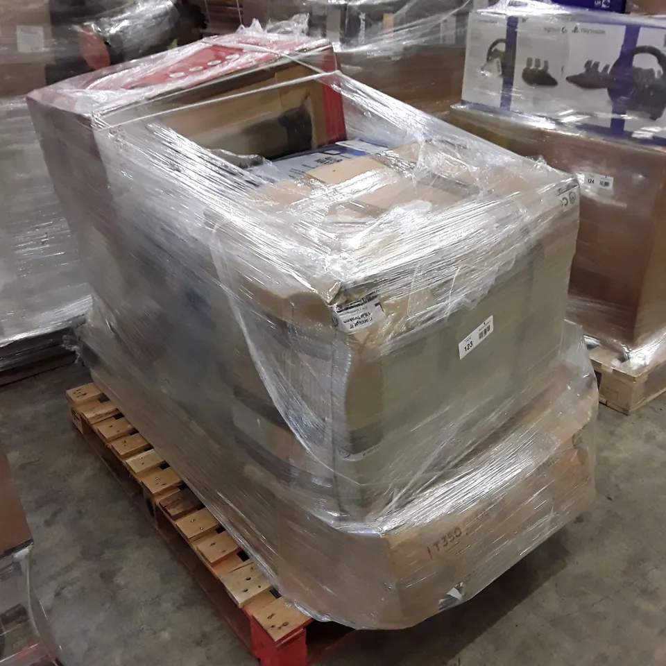 PALLET OF APPROXIMATELY 5 UNPROCESSED RAW RETURN HOUSEHOLD AND ELECTRICAL GOODS TO INCLUDE;