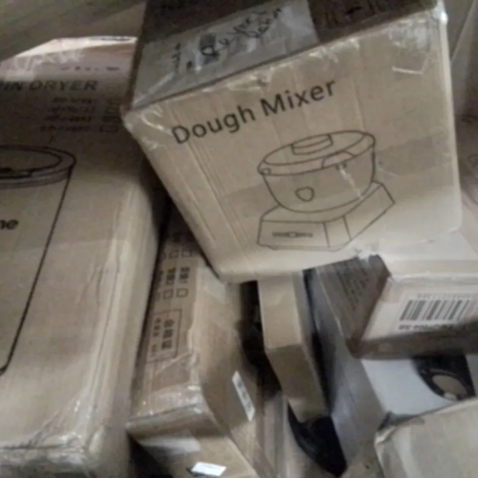 PALLET CONTAINING VARIOUS ASSORTED ITEMS TO INCLUDE:3D PRINTER,DOUGH MIXER, DOG CAR RAMP,24 INCH MONITOR AND OTHER ASSORTED ITEMS...