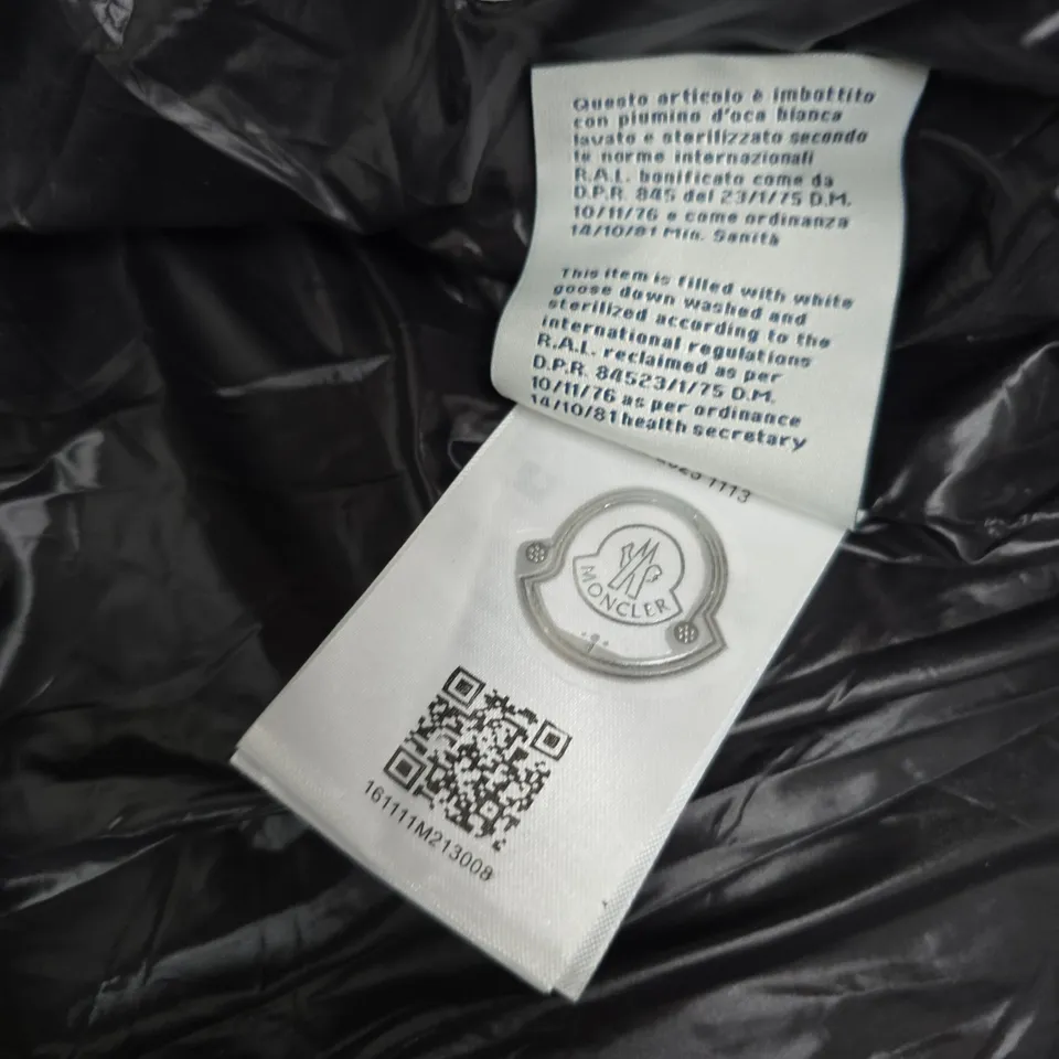 MONCLER FULL ZIP PADDED COAT - SIZE XL
