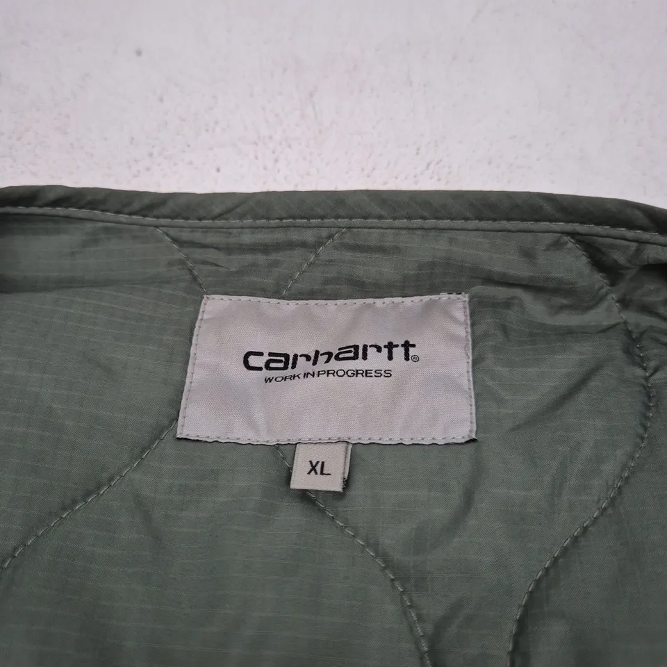 CARHARTT QUILTED VEST – OLIVE GREEN, XL