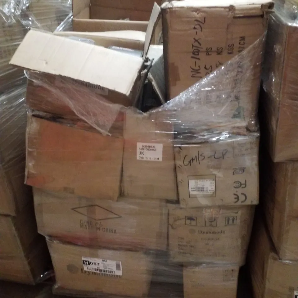 PALLET CONTAINING ASSORTED PRODUCTS INCLUDING PCI CARDS, PCMCIA CARDBUS & SATA TO SATA DATA CABLES
