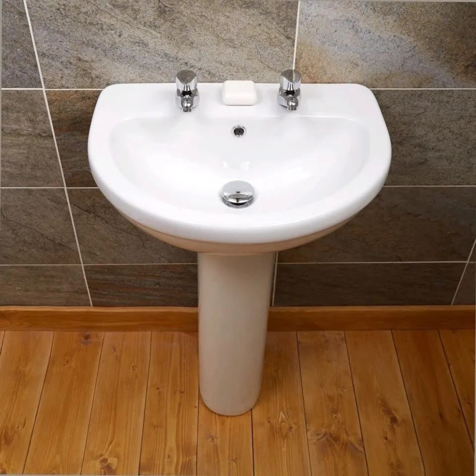BOXED IMPRESSIONS 2 TAP HOLE BASIN