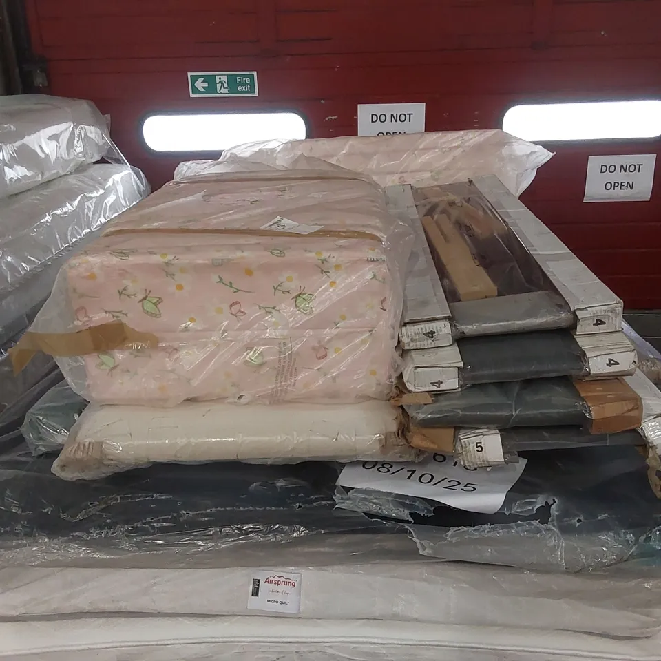 PALLET CONTAINING A LARGE ASSORTMENT OF DIVAN BASE PARTS, MATTRESSES AND HEADBOARDS ECT
