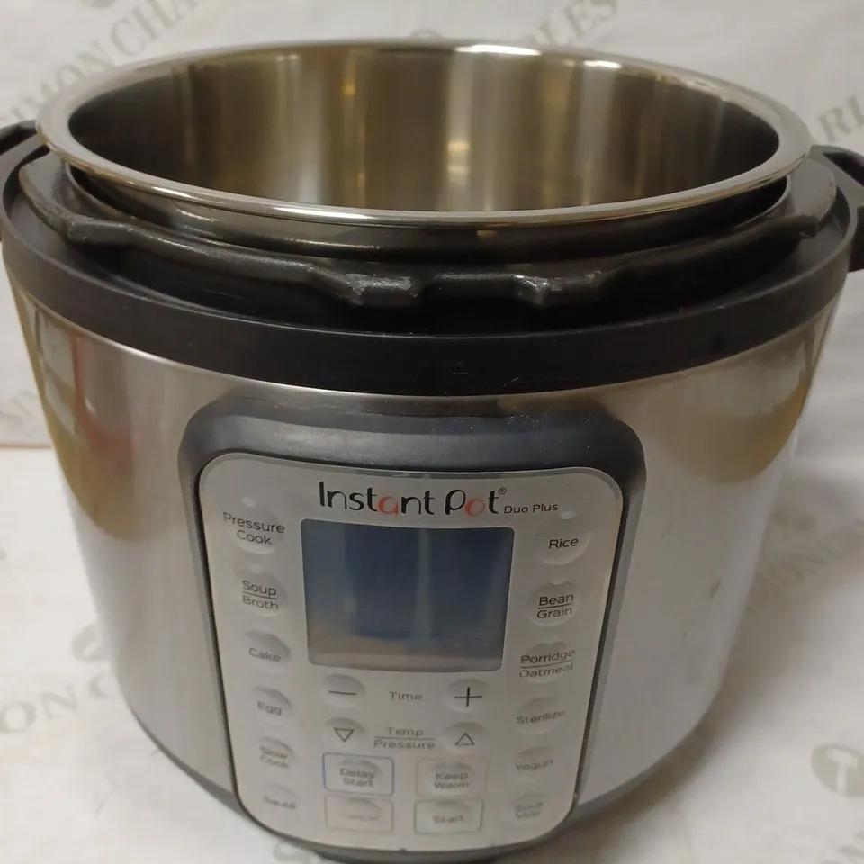 INSTANT POT DUO EVO PLUS ELECTRIC PRESSURE COOKER