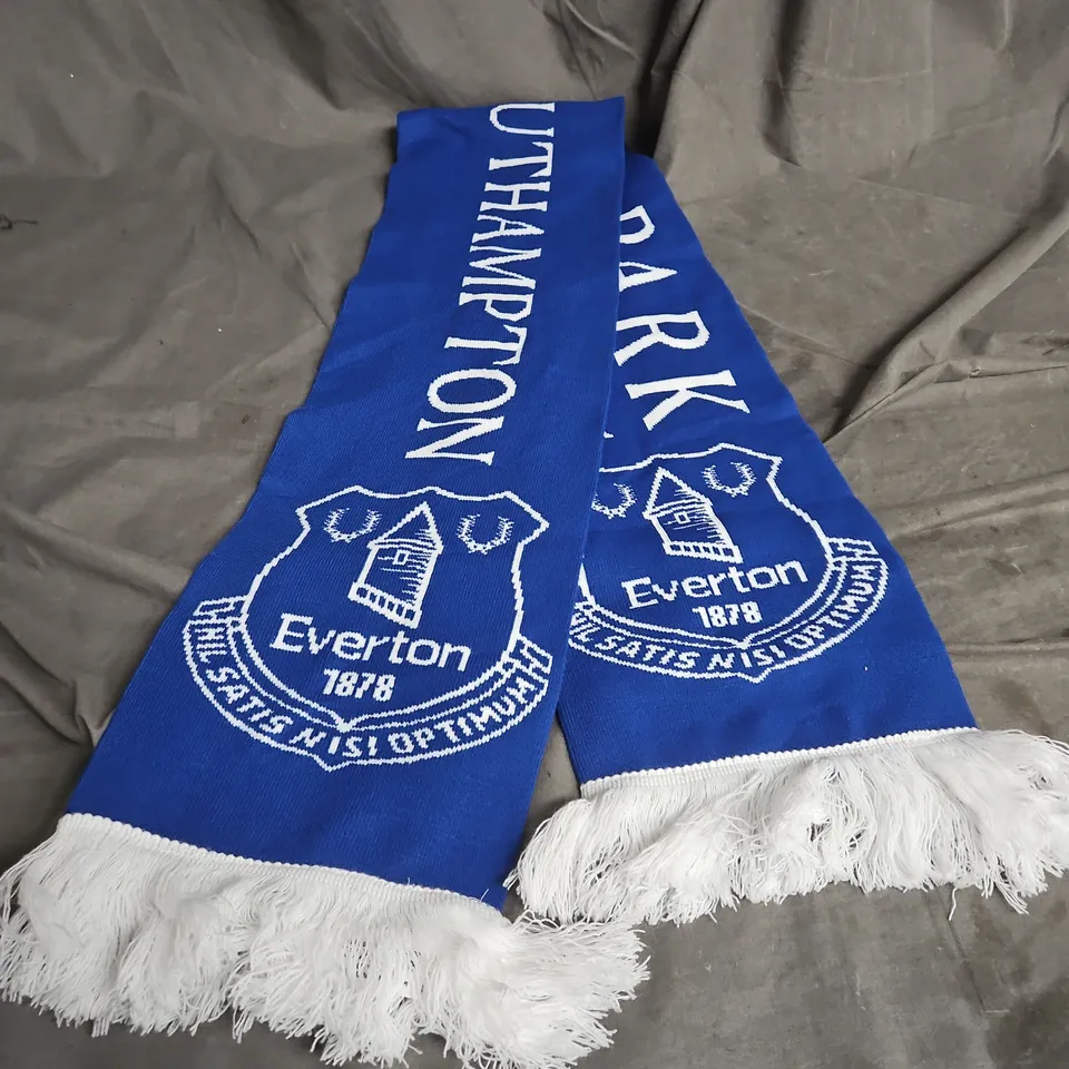 EVERTON V SOUTHAMPTON SARF IN BLUE/WHITE ONE SIZE