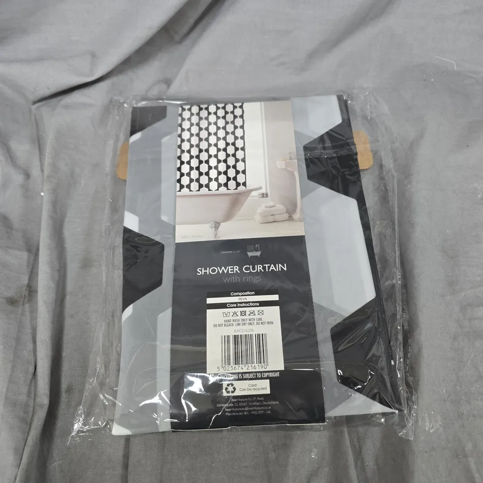 BOX OF APPROXIMATELY 12 ASSORTED ITEMS INCLUDING HOMESMART BEDDING SET , COPPER COMPRESSED SOCKS AND SHOWER CURTAIN 