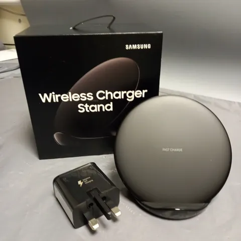 BOXED SAMSUNG WIRELESS CHARGING STAND
