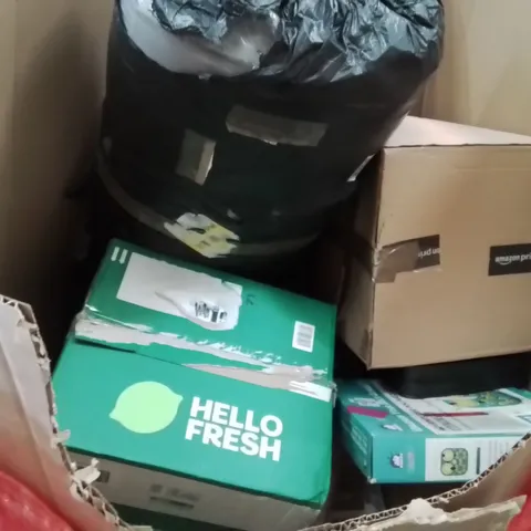 PALLET OF ASSORTED HOUSEHOLD GOODS AND PRODUCTS TO INCLUDE;MATTRESS,DOG TRAINING TREAT GAME,SHOE RACK