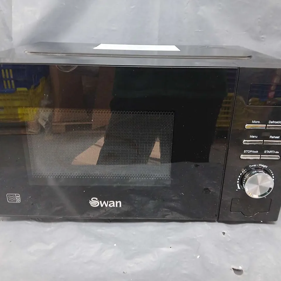 SWAN 20L 700W DIGITAL MICROWAVE IN BLACK - COLLECTION ONLY