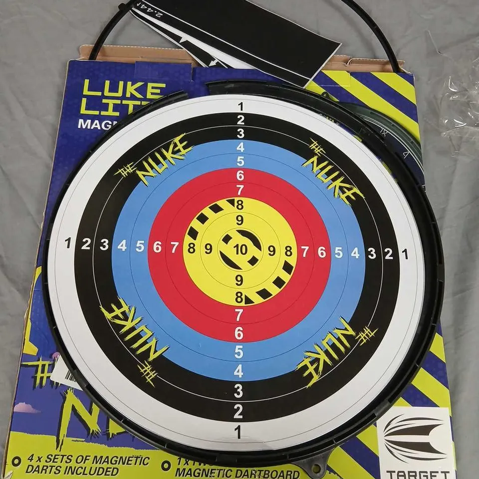 LUKE LITTLER MAGNETIC DARTBOARD – BOXED