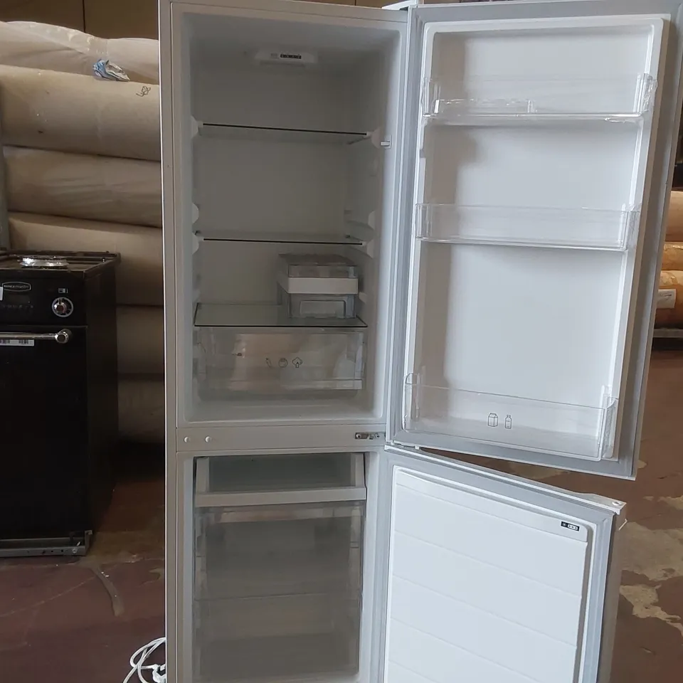 LOGIK LFC50W20A 60/40 FRIDGE FREEZER - WHITE