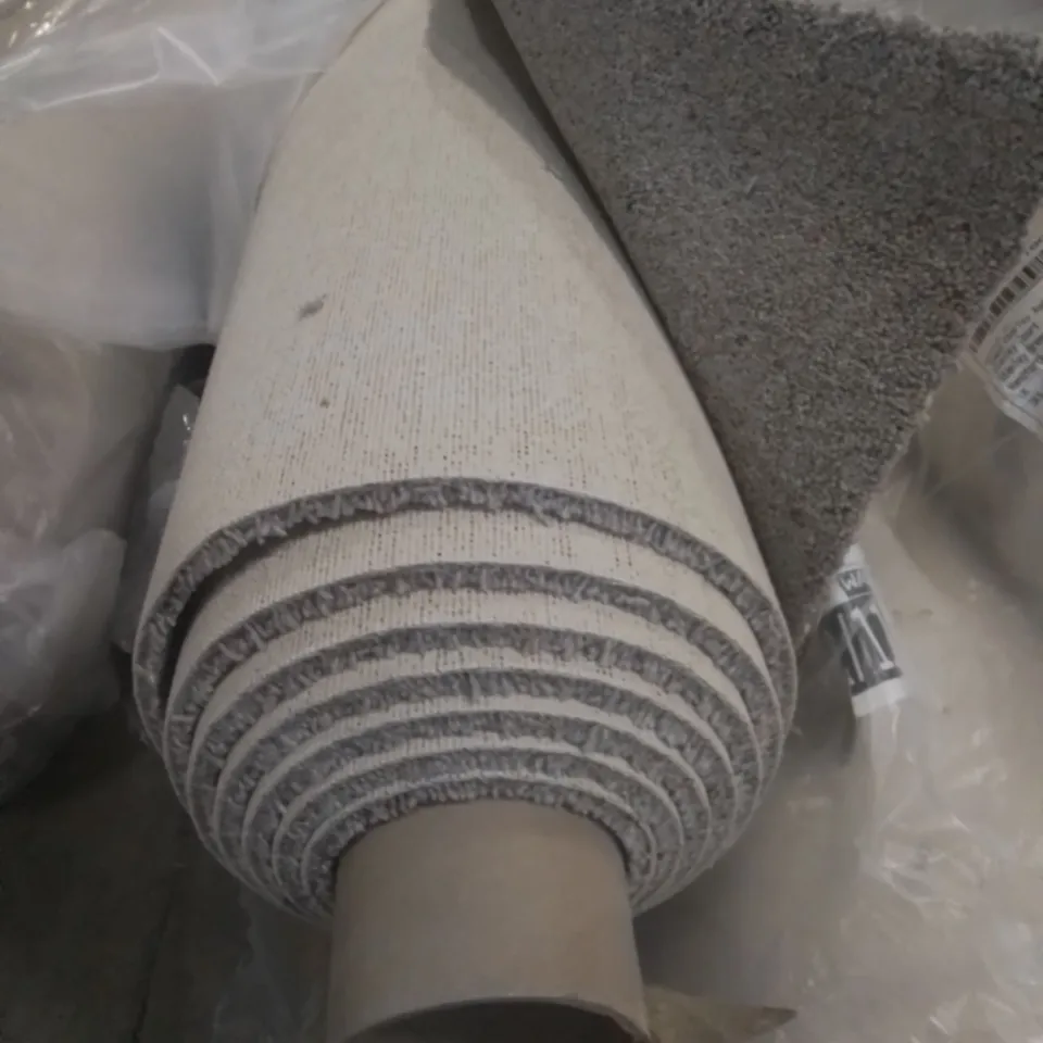 ROLL OF QUALITY FIRST IMPRESSIONS CLOSE SHAVE CARPET // SIZE: APPROXIMATELY 3.8 X 4M