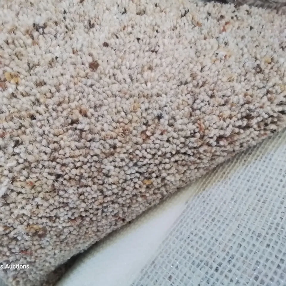 ROLL OF QUALITY ORION CARPET APPROXIMATELY 5M × 8.62M