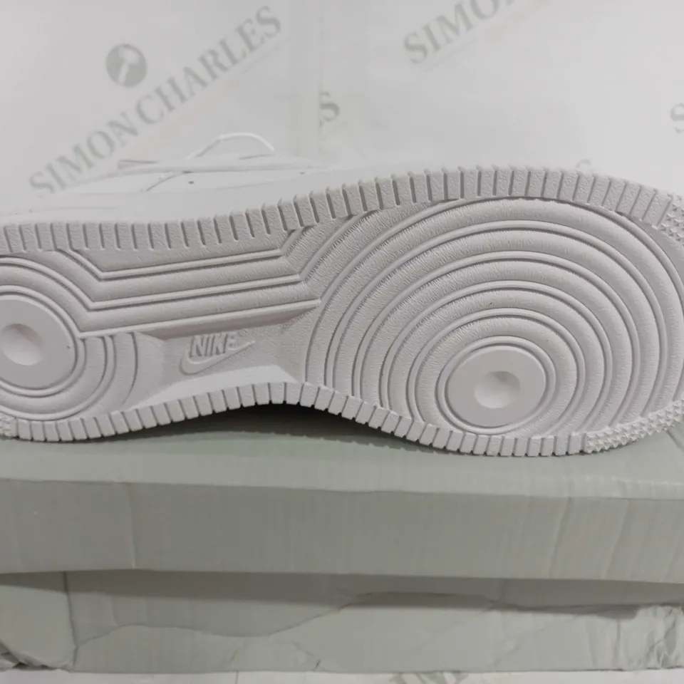 BOXED PAIR OF NIKE AIR FORCE LOWS IN WHITE - UK 7