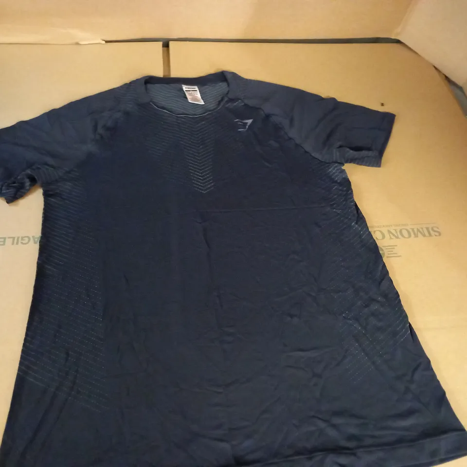 GYMSHARK BLACK T-SHIRT - XL