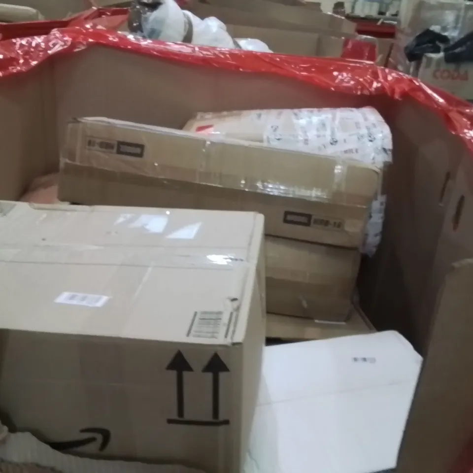 PALLET OF ASSORTED HOUSEHOLD GOODS AND PRODUCTS TO INCLUDE;TOILET SEAT COVER,CAT LITTER TRAY 