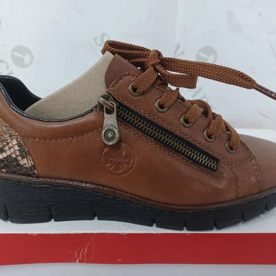 BOXED RIEKER ZIP SHOES IN BROWN - SIZE 36