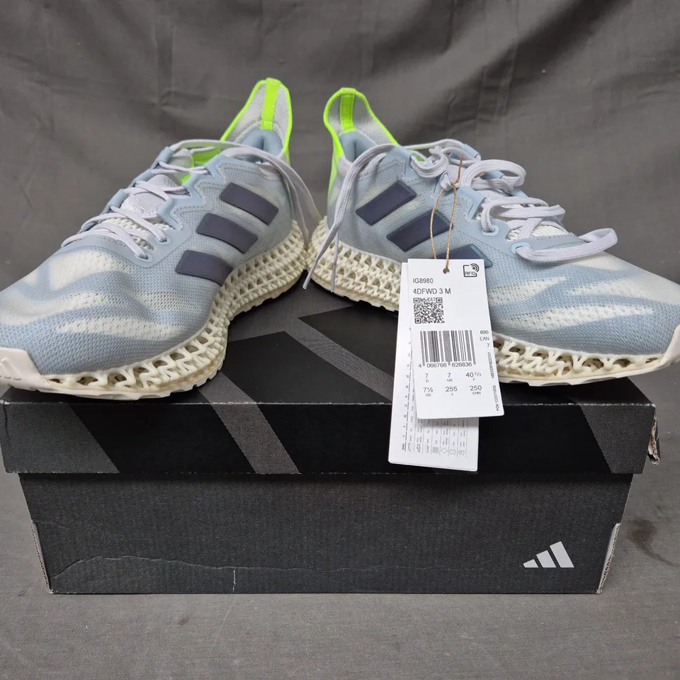 BOXED PAIR OF ADIDAS 4DFWD 3 MEN'S SHOES IN BLUE/WHITE/GREEN UK SIZE 7