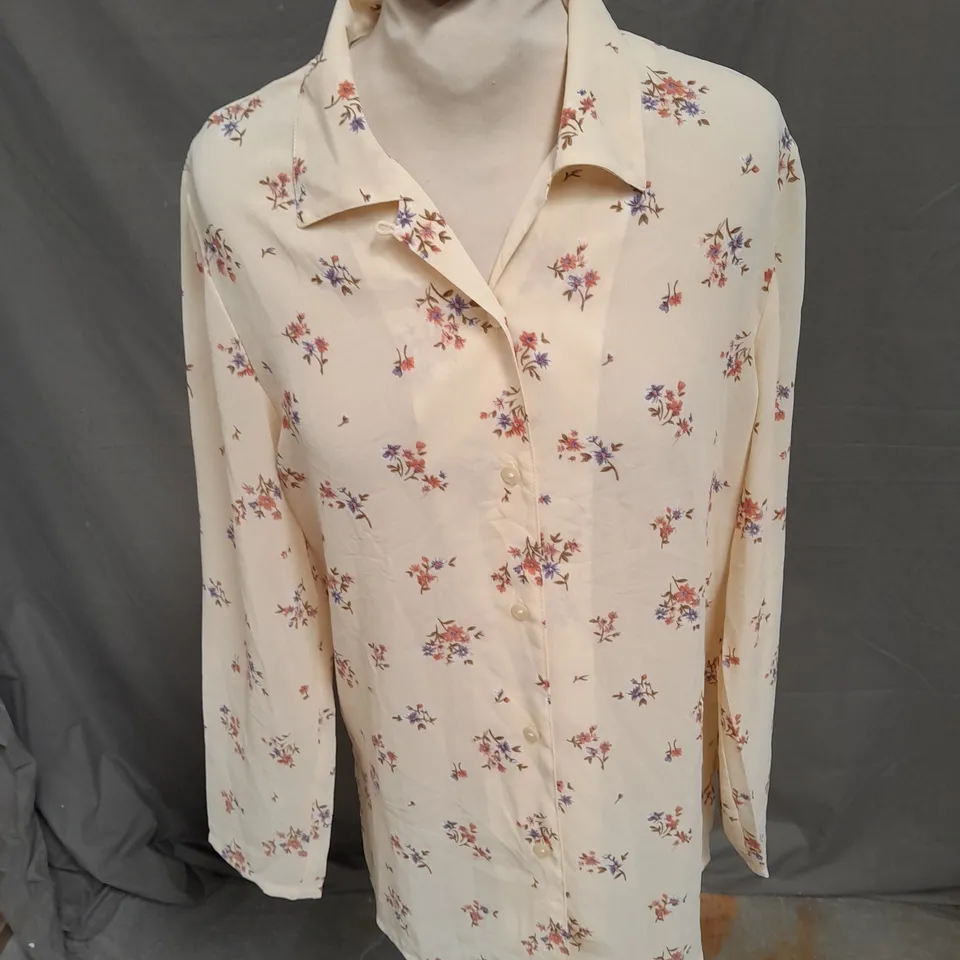 RIOLOOP SHIRT IN CREAM FLORAL SIZE M/11AR