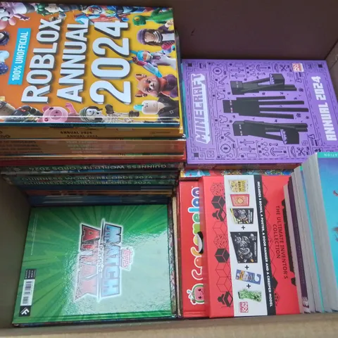LARGE QUANTITY OF ASSORTED BOOKS AND 2024 ANNUALS TO INCLUDE ROBLOX, MINECRAFT, MATCH ATTAX AND LITTLE MERMAID