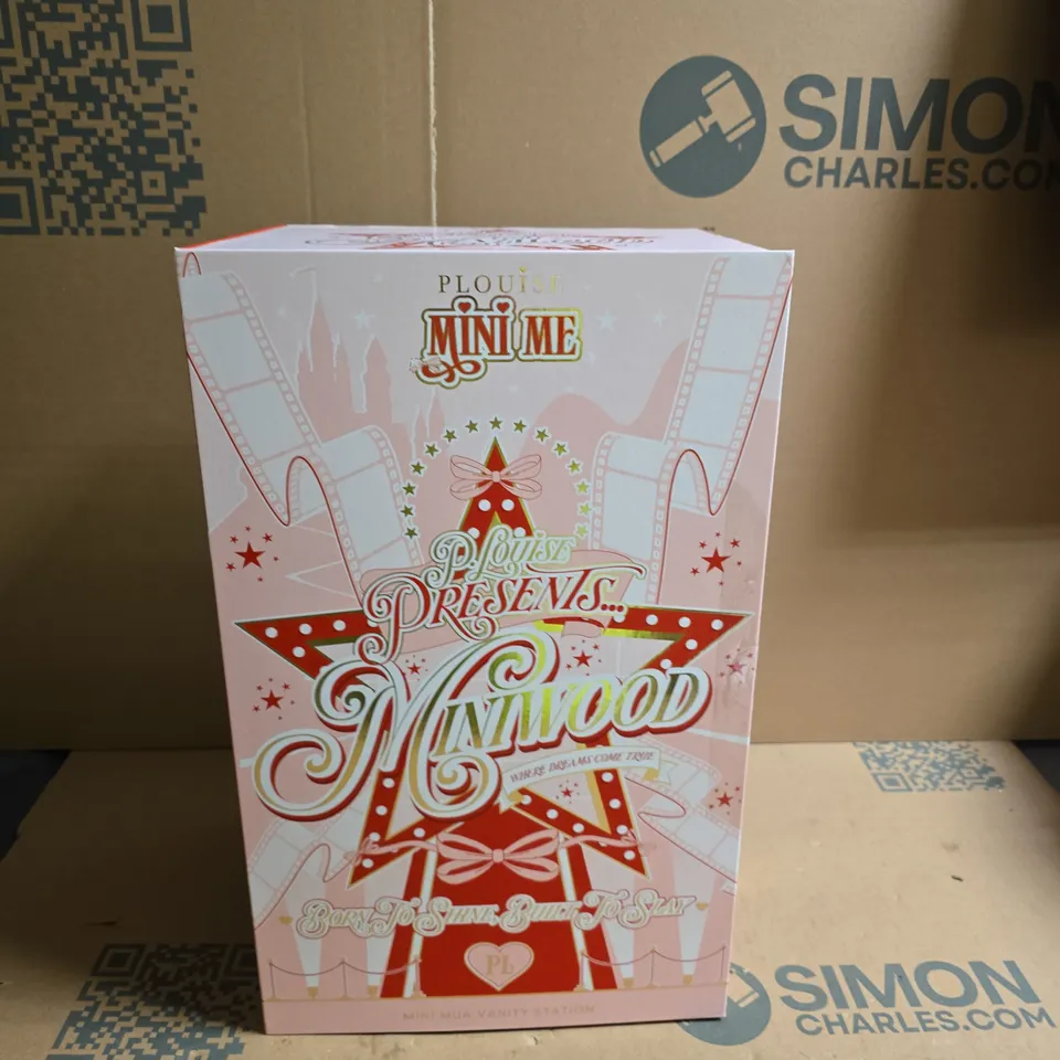 PLOUISE PRESENTS MINIWOOD MINI MUA VANITY STATION