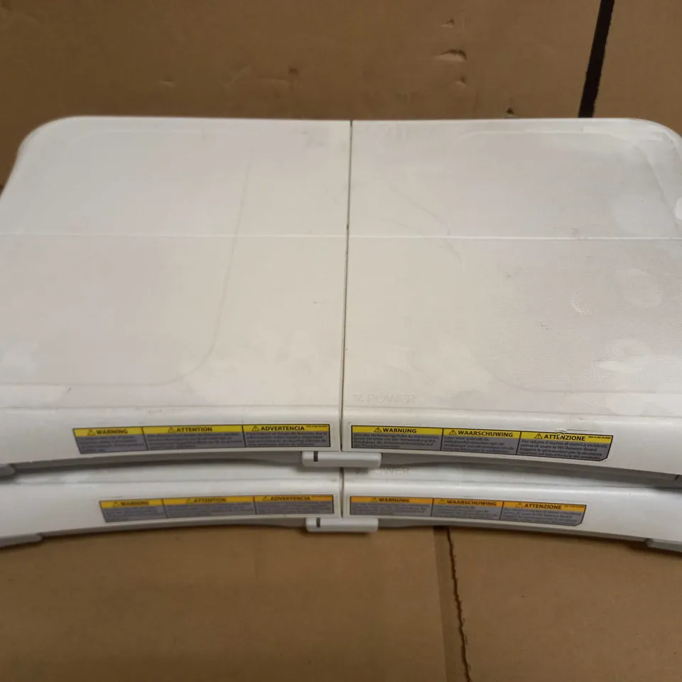 LOT OF 2 NINTENDO WII BALANCE BOARDS