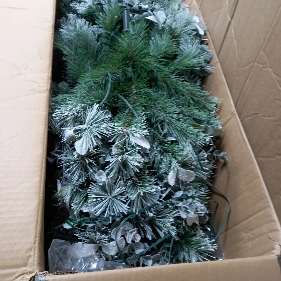 BOXED K BY KELLY HOPPEN COTSWOLDS PRE-LIT 120CM CHRISTMAS TREE