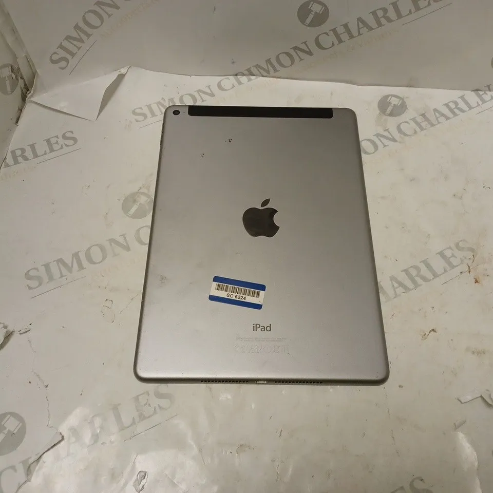 APPLE IPAD IN SILVER MODEL A1567