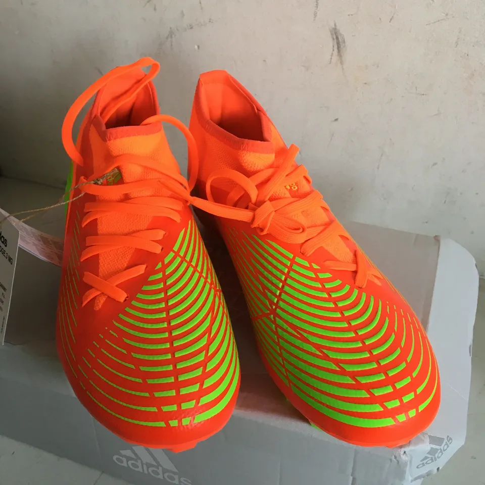 BOXED PAIR OF SIZE 7.5ADIDAS PREDATOR EDGE.3 MG SOLRED 