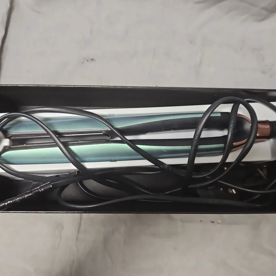 GHD CHRONOS MAX PROFESSIONAL HD MOTION STYLER – WIDE PLATE HAIR STRAIGHTENER (BOXED)