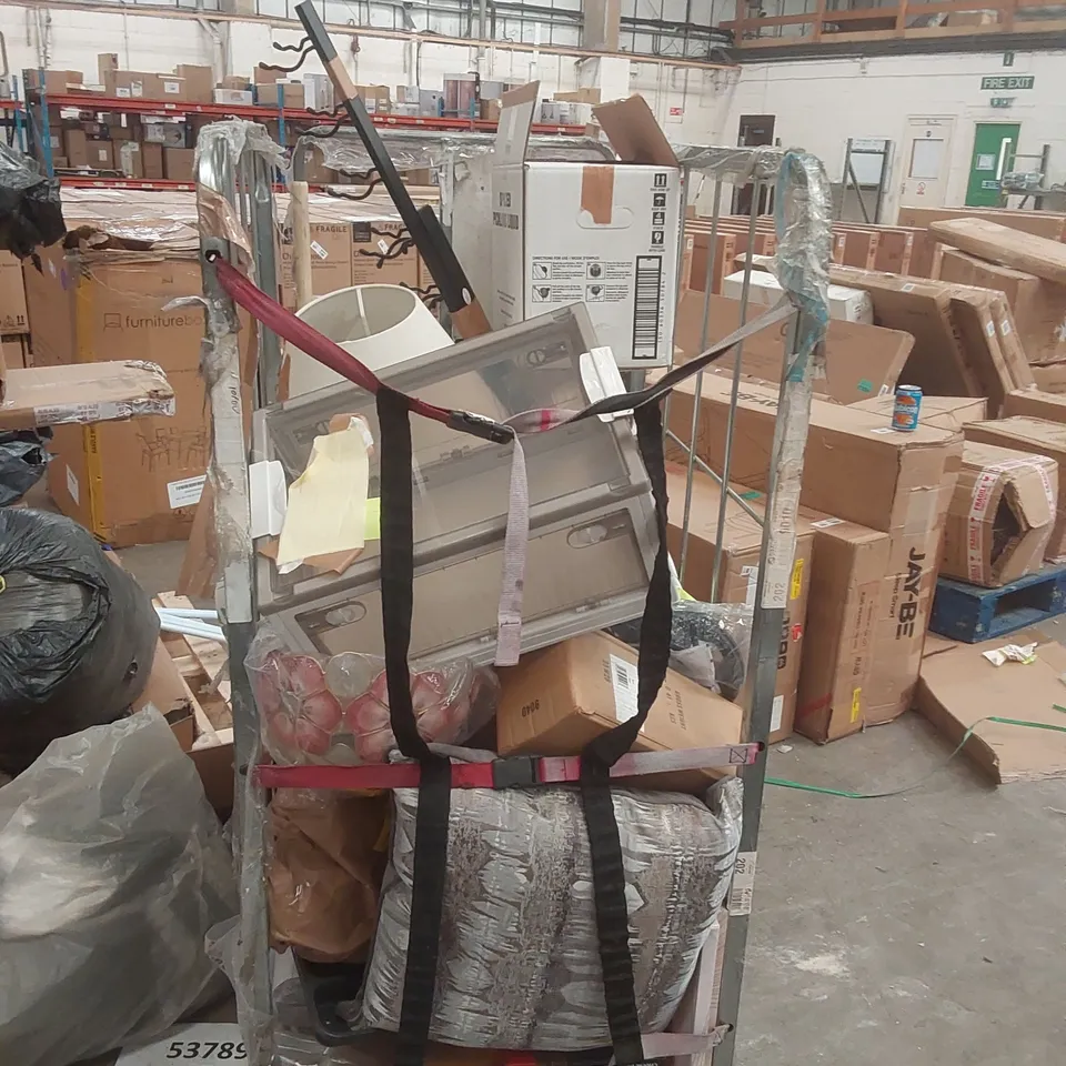 CAGE CONTAINING A LARGE QUANTITY OF ASSORTED HOUSEHOLD ITEMS INCLUDING: LAMP SHADES, CUSHIONS, COAT HANGER ECT // CAGE NOT INCLUDED