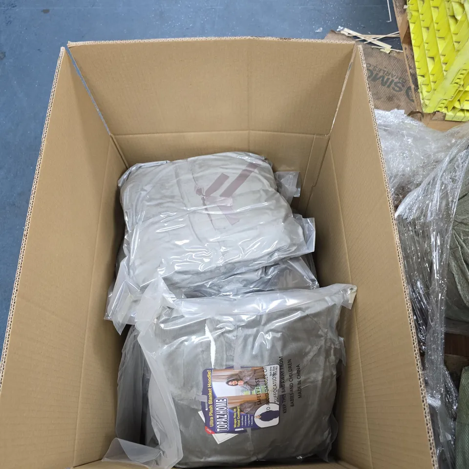 TOPAZ HOME ULTRA PLUSH BLANKET HOODIE – DARK GREY, ONE SIZE BOX OF 10 ITEMS