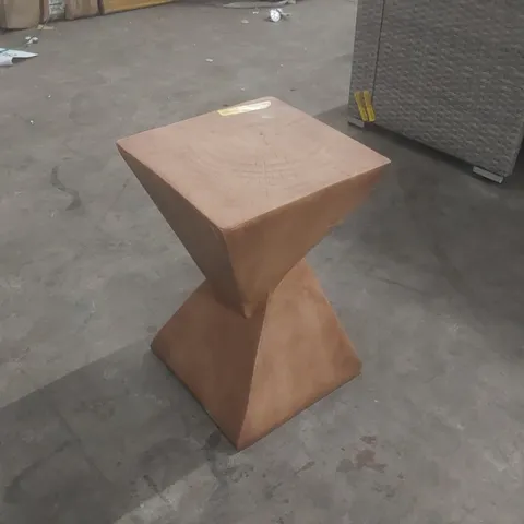 DOUGLASTON SIDE TABLE