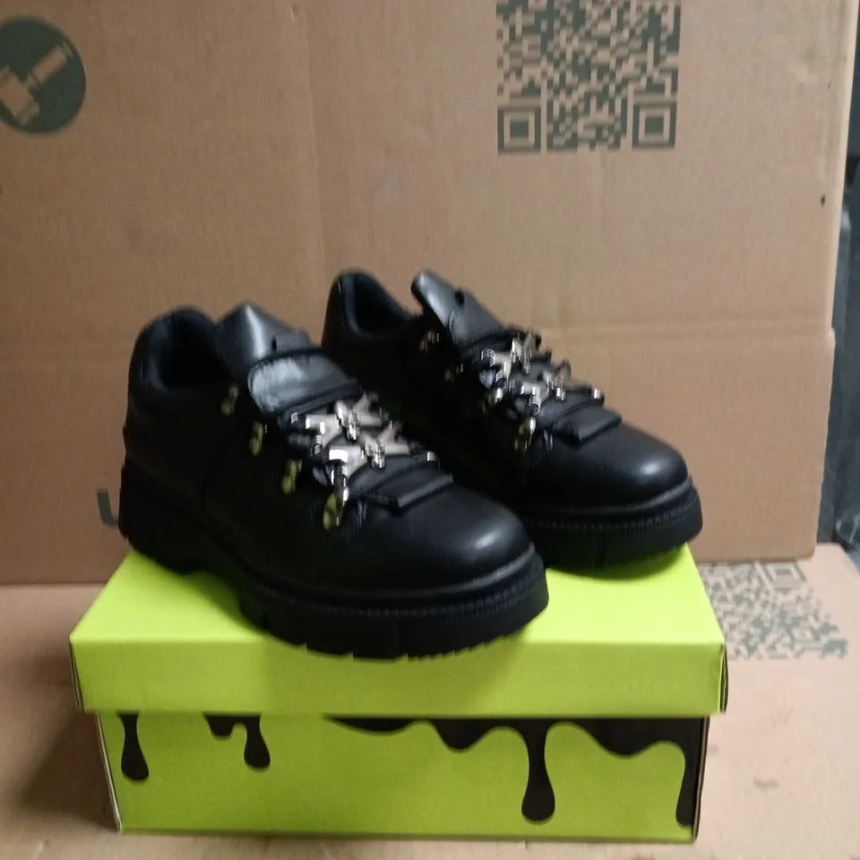 KOI KIDZ LIL RIMO CORE TRAINERS BLACK SIZE 2