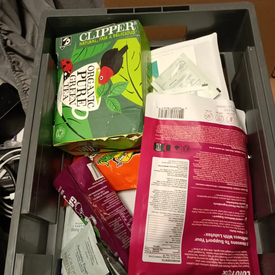 APPROXIMATELY 20 ASSORTED FOOD AND DRINK ITEMS TO INCLUDE - HOTEL CHOCOLAT SIGNATURE COLLECTION, PEPSI MAX TROPICAL AND TOMATO SOUP