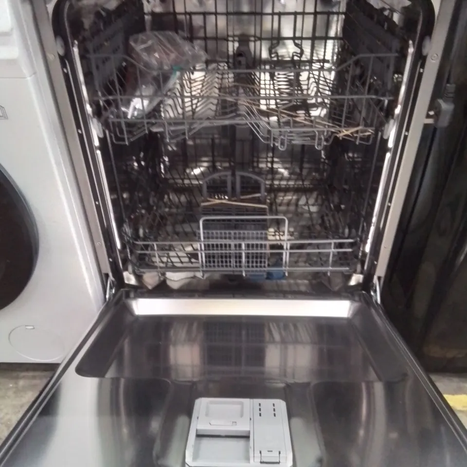 HISENSE HS622E90XUK STANDARD DISHWASHER