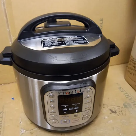 INSTANT POT DUO SMART PRESSURE COOKER