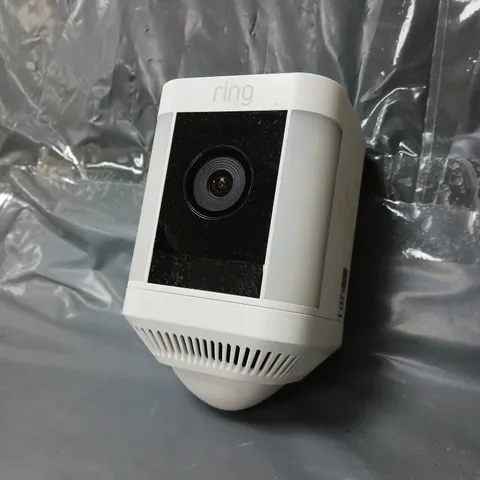 RING SPOTLIGHT CAM PLUS