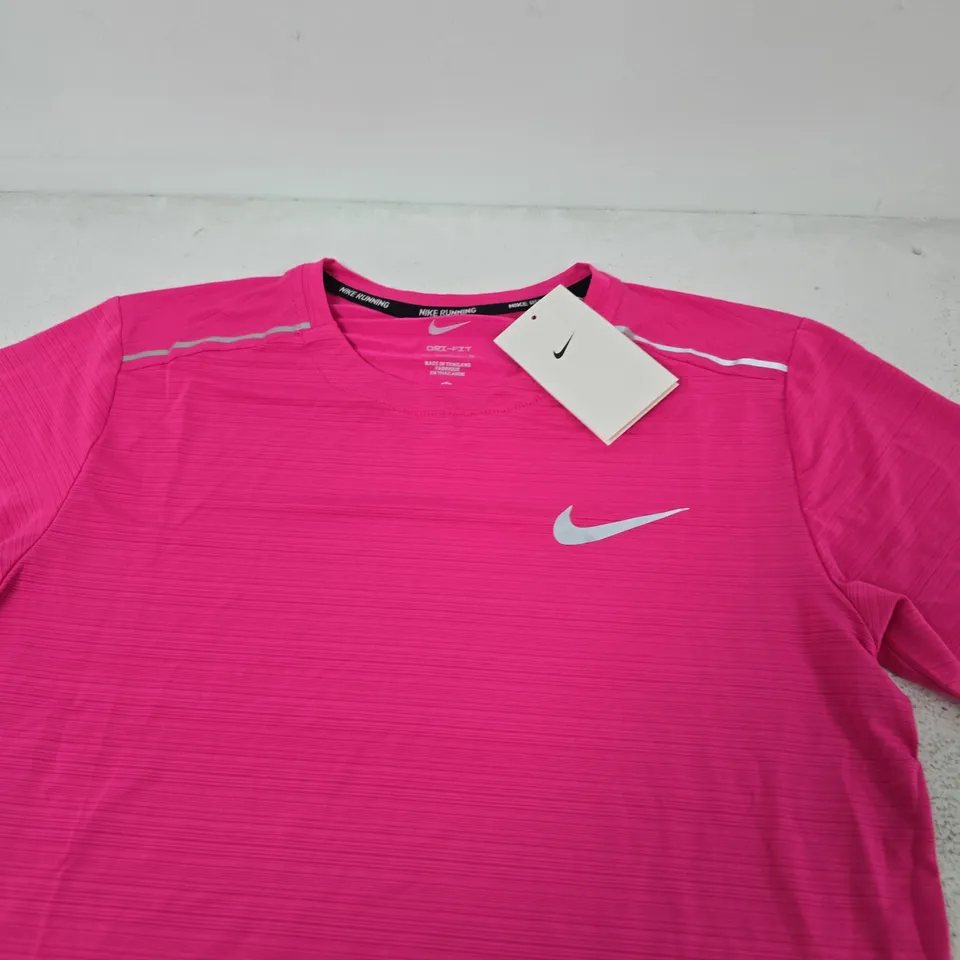 NIKE RUNNING T-SHIRT - PINK, MEN'S MEDIUM (M)