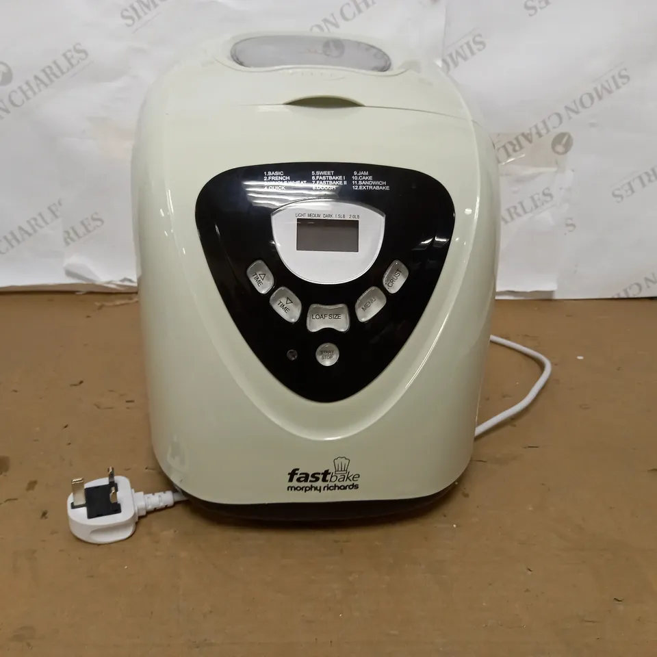 MORPHY RICHARDS MULTI-USE FASTBAKE BREADMAKER