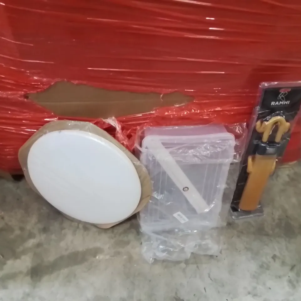 PALLET OF ASSORTED HOUSEHOLD GOODS AND PRODUCTS TO INCLUDE;STEERING WHEEL LOCKING TOOL,STORAGE BOX,CEILING LIGHT