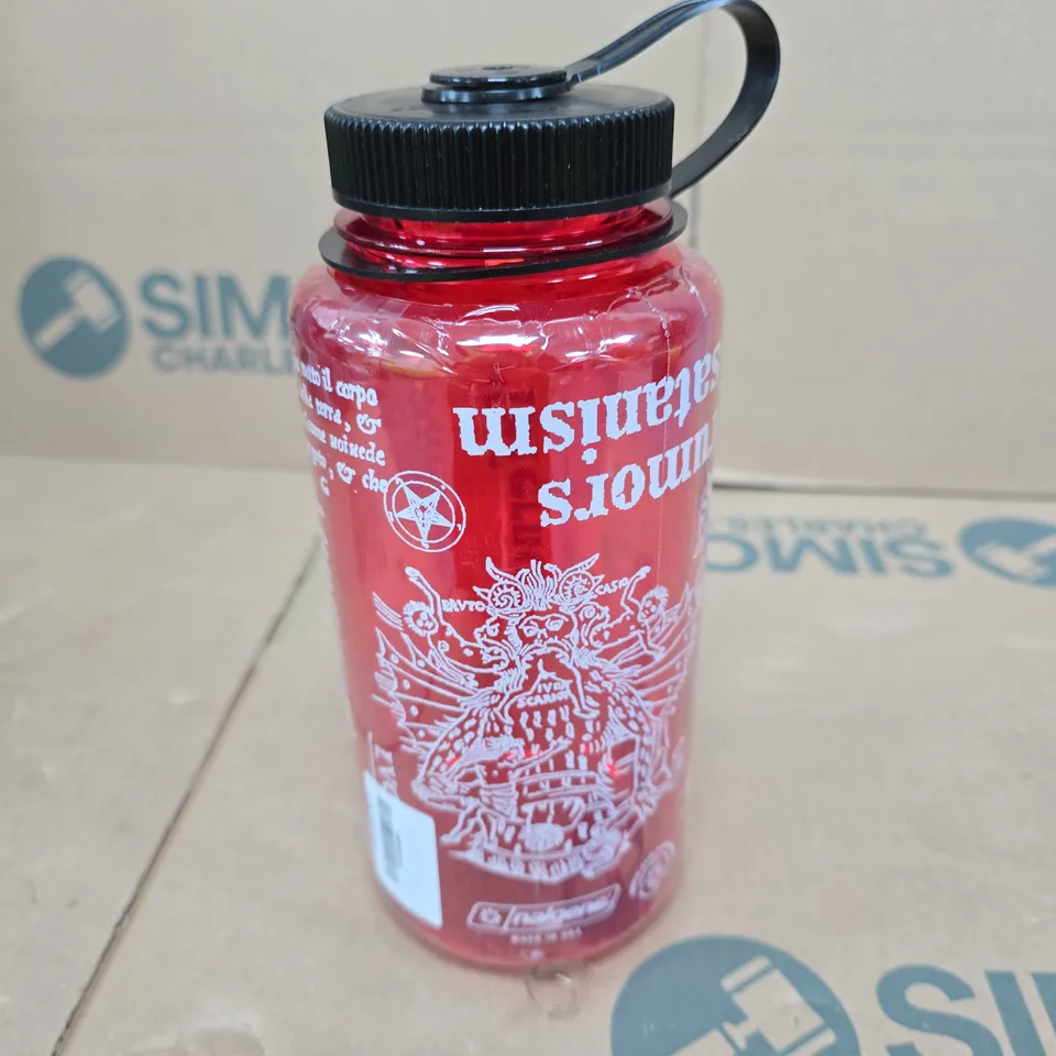 BOX OF APPROXIMATELY 15 ASSORTED ITEMS TO INCLUDE: BIN BAGS AND RED BOTTLE 