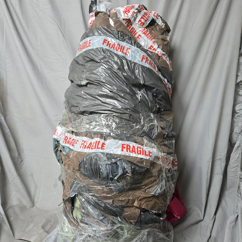 6FT GRAND NOTTINGHAM FIR PRE-LIT ARTIFICIAL CHRISTMAS TREE