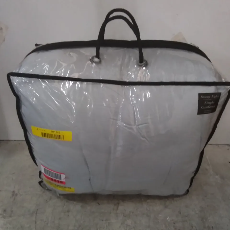 BAGGED GARTON WOVEN THROW BLANKET, SILVER // SIZE: 193CM X 264CM