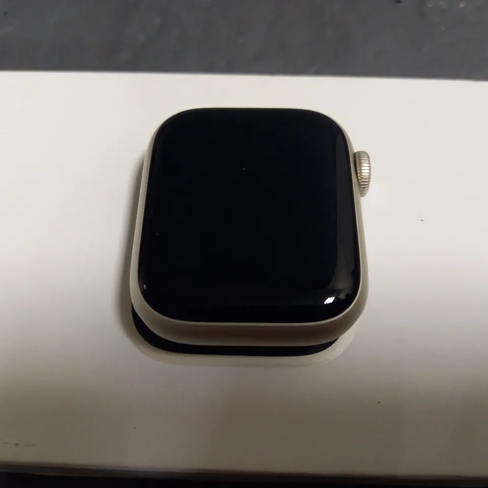 APPLE WATCH SERIES 8 41MM SMART WATCH