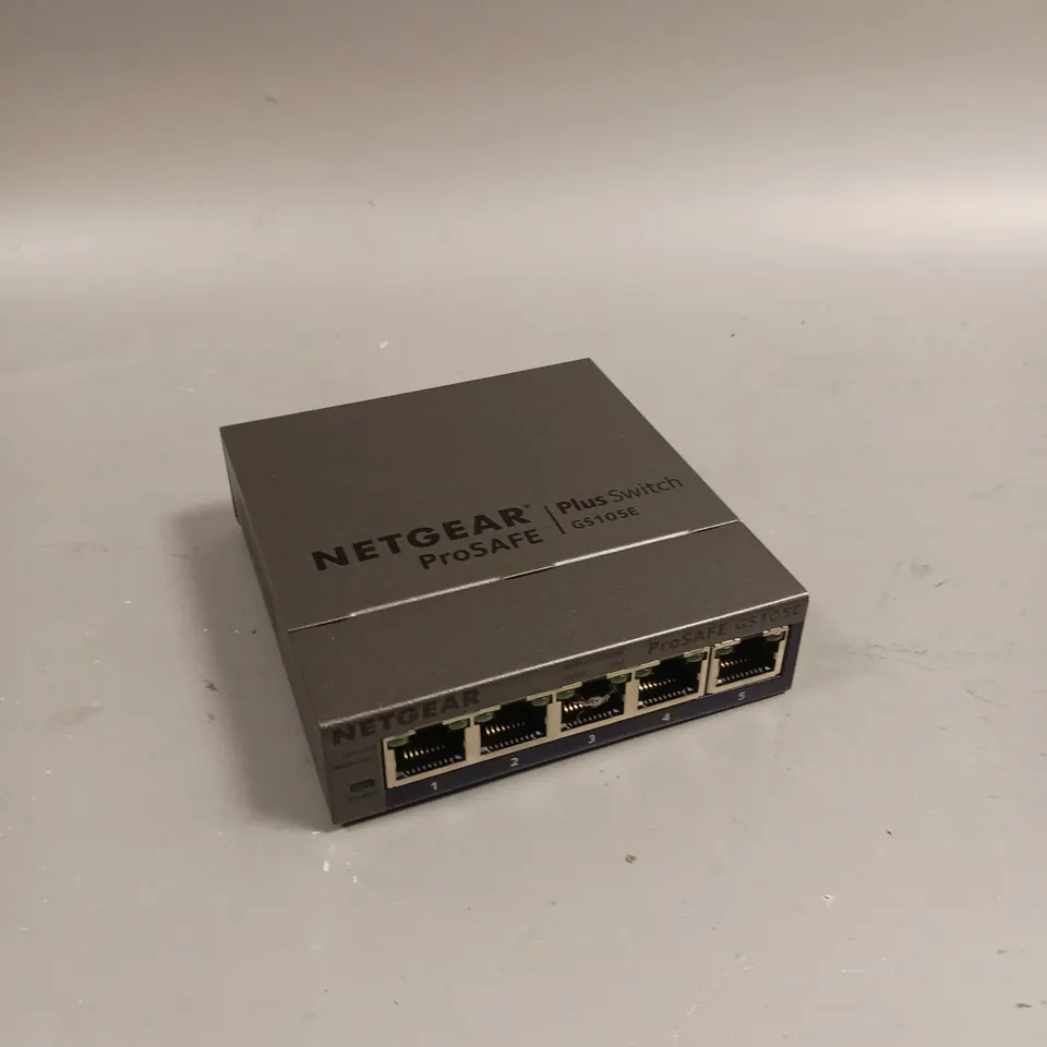 NETGEAR PROSAFE GS105E PLUS SWITCH