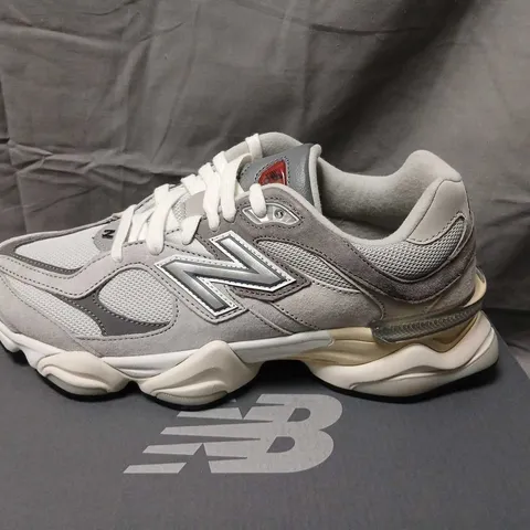 NEW BALANCE SNEAKERS – GREY/WHITE, UK 7 (US 7.5 D, EUR 40.5) MEN