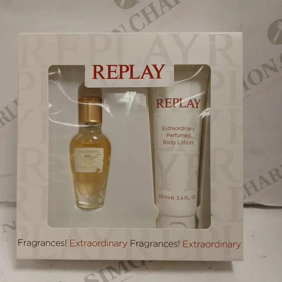 BOXED REPLAY BEAUTY SET TO INCLUDE JEANS ORIGINAL SPRAY FOR HER, PERFUMED BODY LOTION. 